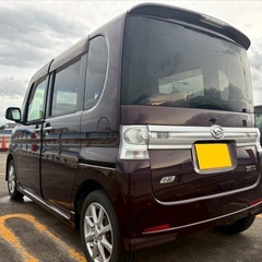 低走行8万キロ台☆24年式☆月々9千円〜分割可❗️車検2年付き！【名義変更代込み】広い車内！大人気‼️ダイハツ タントカスタム☆Bluetoothナビ付き☆走行中DVD見れます☆純正アルミ☆事故修復歴無し☆電動スライドドア☆ドライブレコーダー☆そのまま乗って帰れます！の画像