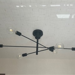 【モダンシーリングライト💡】LED電球付き／おゃれインテリア照明✨の画像