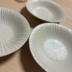 お皿３枚の画像