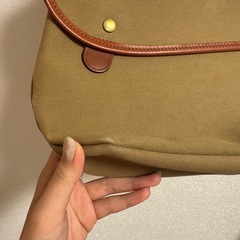 BRADY ショルダーバッグ AVON カーキの画像