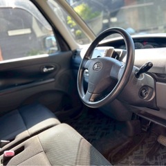 現車確認大歓迎‼️すぐに乗って帰れます😊✨大人気の軽自動車！ダイハツ タントカスタム🚘左側スライドドア、ナビ、スマートキー付き🫶🏻の画像