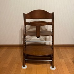 美品⭐︎ 大和屋 人気ベビーチェア　すくすくチェア イーエヌ ガード付き 椅子の画像