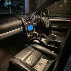 超美車ポルシェ　カイエンターボ　4WD サンルーフ　本革　V8ツインターボ　BOSEスピーカーの画像