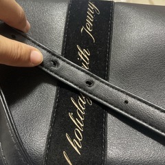 F.i.n.t のプレゼントショルダーバッグです☺️の画像