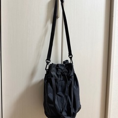 美品 ＊ UNIQLO U ユニクロ 巾着型 2way ショルダー バッグの画像