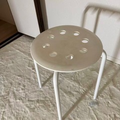IKEA スツール イスの画像