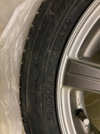 ヨコハマタイヤ　アイスガード　4本セット　アルミホイール付き　155/65R14　21年製