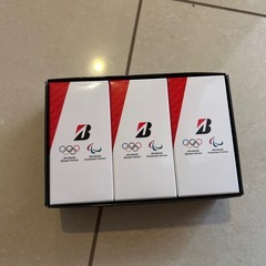 【新品未使用　ブリヂストン ゴルフボールセットの画像