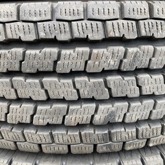 YOKOHAMA 195/80R15 24年製　冬タイヤの画像
