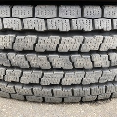 YOKOHAMA 195/80R15 24年製　冬タイヤの画像