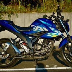 スズキgxs150の画像