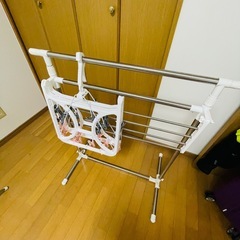 洗濯物干し×2の画像
