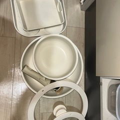 【新品】PASSO パッソ フライパン セット 8点 IH対応 ガス対応 鍋セット 取っ手のとれる 4in1 4つ穴円形フライパン卵焼き器 ソースパン 蓋付き 保存容器 マーブルコート こびりつきにくい 手入れ簡単 洗いやすい オール熱源 一人暮らしセット passo-004-set8の画像