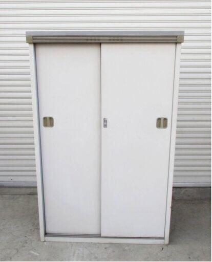 イナバ物置　スリムマン　MGX-06C型　小型物置　稲葉製作所　有名メーカー　カギなし