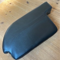 ハイエース 肘おきの画像