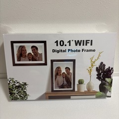 大人気‼️デジタルフォトフレーム 自動回転 壁掛け可 64GB内蔵 10.1インチの画像