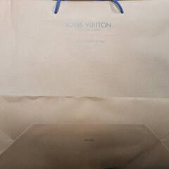LOUIS VUITTON 空箱 ( 約32×40×6.5 ) 2個 布袋 ( 約48 × 25 × 18 ) 紙袋の画像