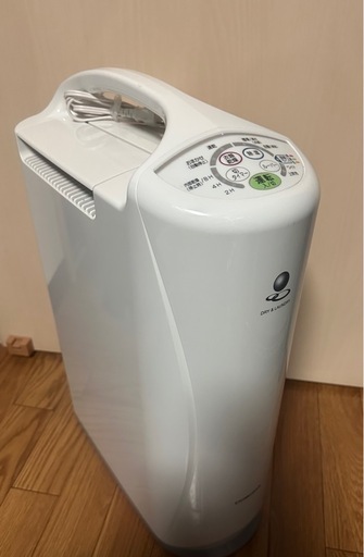 コロナ　衣類乾燥除湿機