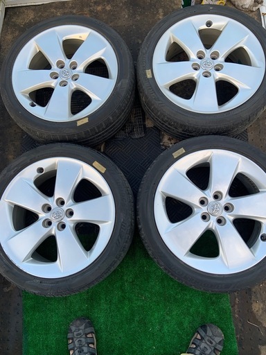 30 プリウス　ツーリング　17インチ　アルミホイール