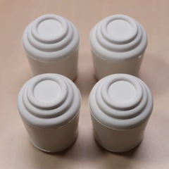 トラスコ ゴム足 イス脚キャップ 19mm 白 4個 TRRCC19（開封未使用）の画像