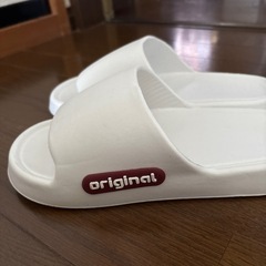 【新品】軽量サンダルの画像