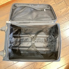 （確定）DEIKEB 4輪 キャリーケース ネイビーの画像