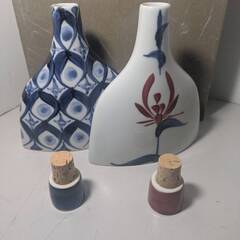 砥部焼　梅山窯 ワインボトル 酒瓶 2個セット 詳細不明 コルク蓋 徳利 ワインボトルの画像