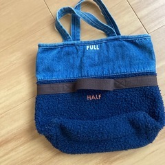 手提げバックの画像