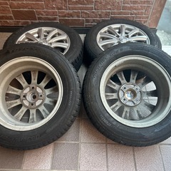 スタッドレスタイヤ(東洋タイヤGIZ2 )175/65R14の画像
