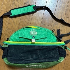 CHUMSショルダーバッグの画像