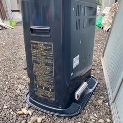 石油　灯油ストーブの画像