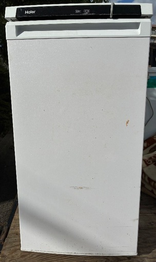 【お話し中】Haier ハイアール JF-NU102C 前開き式冷凍庫 102L 前面タッチ式操作パネル 耐熱性能天板 見やすく整理整頓 急冷凍モード搭載