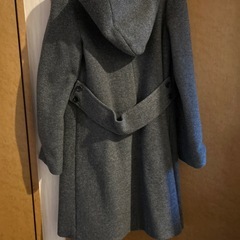 フード付きコートの画像