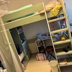 収納たっぷり/ハンガーラック付き】ロフトタイプ システムベッドの画像