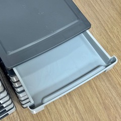 収納ケース 引き出し グレーの画像