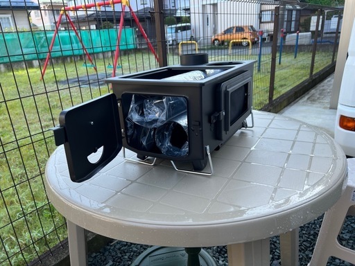 【値下げ‼️】キャプテンスタッグ　薪ストーブ　未使用品