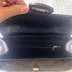 皮のバッグの画像