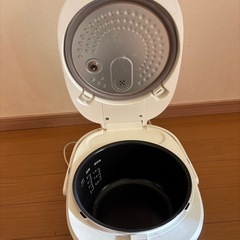 炊飯器の画像