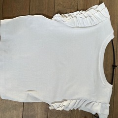 ZARA 白タンクトップの画像