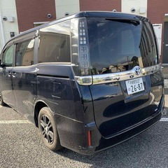 トヨタ ヴォクシー80 ハイブリッド2014年の画像