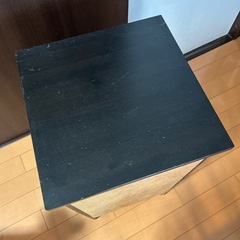 IKEAのヘムネスサイドチェストの画像