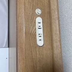 早めに引き取って欲しいです。クインサイズベッドほとんど綺麗ですの画像