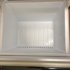 10/1限定　冷蔵庫　あげますの画像