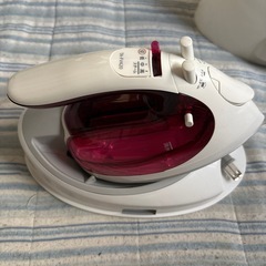 TOSHIBAスチームアイロンの画像