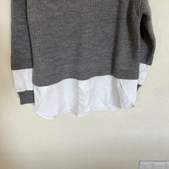 切り替えセーターの画像