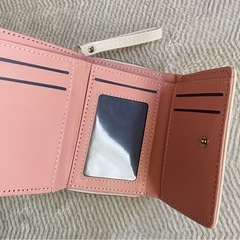 【未使用】（交渉中）折りたたみ財布の画像