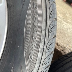 トヨタ　ヴォクシー70純正ホイール　タイヤバリ山
の画像