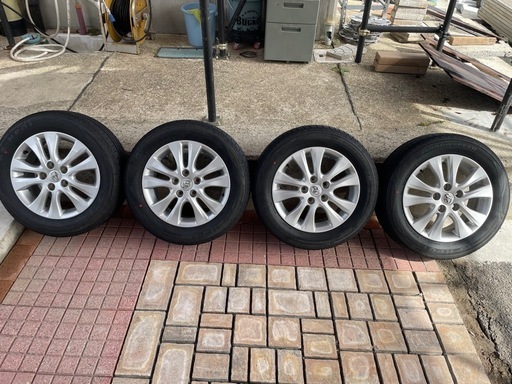 トヨタ　ヴォクシー70純正ホイール　タイヤバリ山