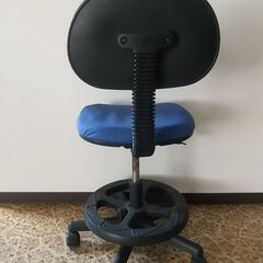 学習椅子の画像