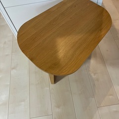 木製　サイドテーブルの画像